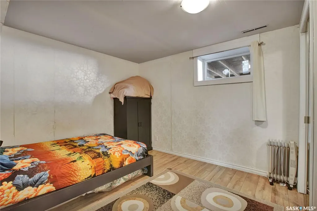 2406 Preston Avenue S Saskatoon SK S7J 2G4