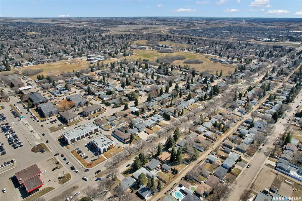 2406 Preston Avenue S Saskatoon SK S7J 2G4