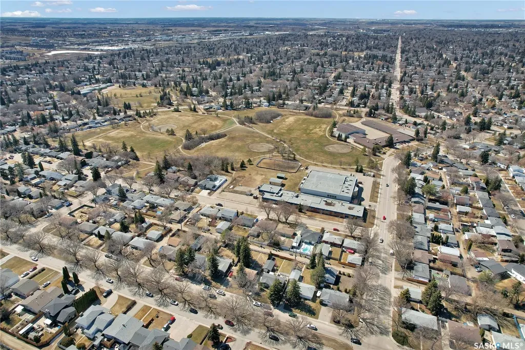 2406 Preston Avenue S Saskatoon SK S7J 2G4