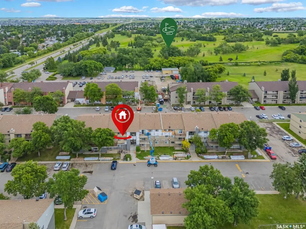 1121 Mckercher Drive Saskatoon SK S7H 5B8