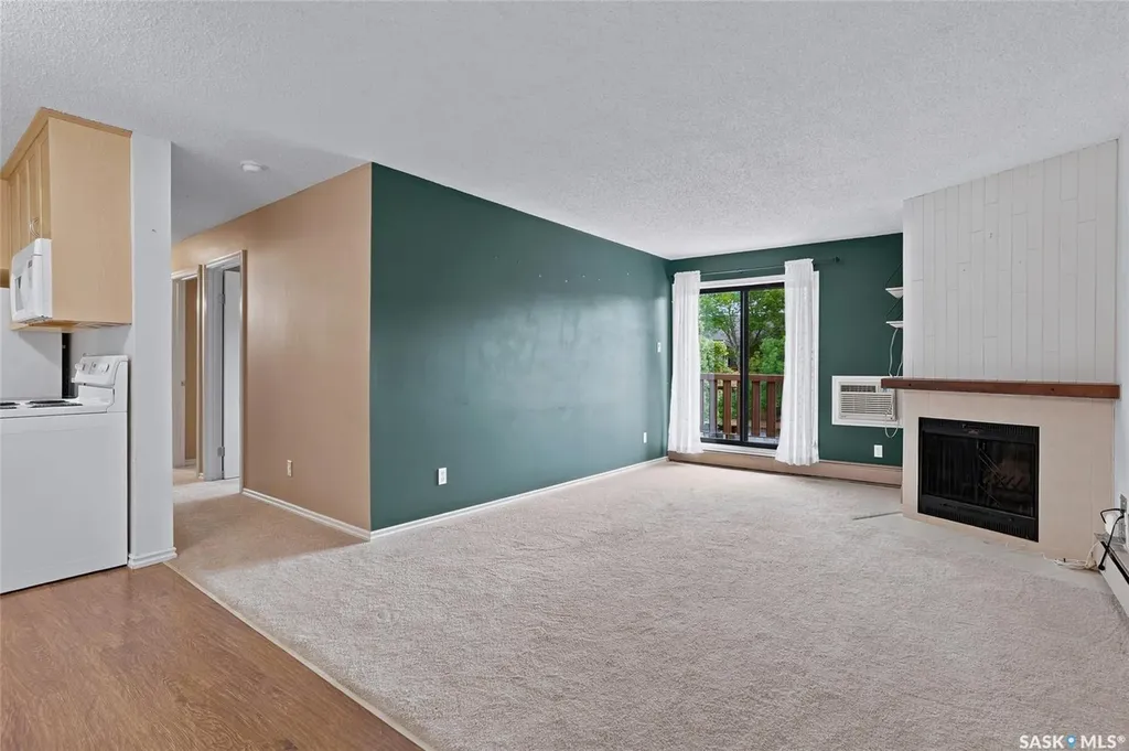 1121 Mckercher Drive Saskatoon SK S7H 5B8