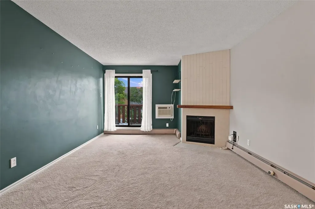 1121 Mckercher Drive Saskatoon SK S7H 5B8