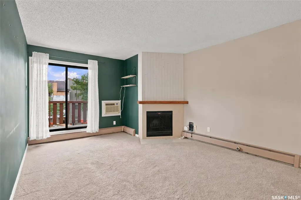 1121 Mckercher Drive Saskatoon SK S7H 5B8