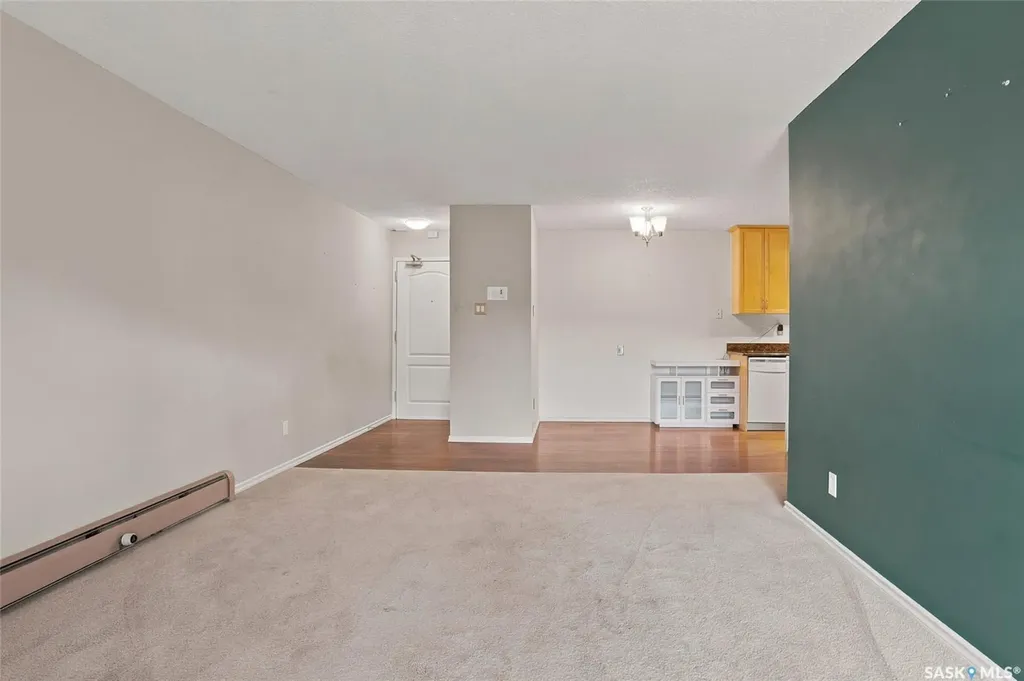 1121 Mckercher Drive Saskatoon SK S7H 5B8