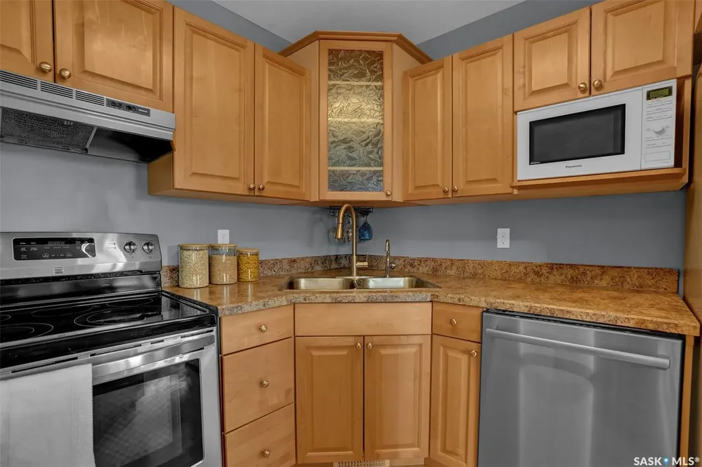 1043 Birchwood Place Regina SK S4S 7L1