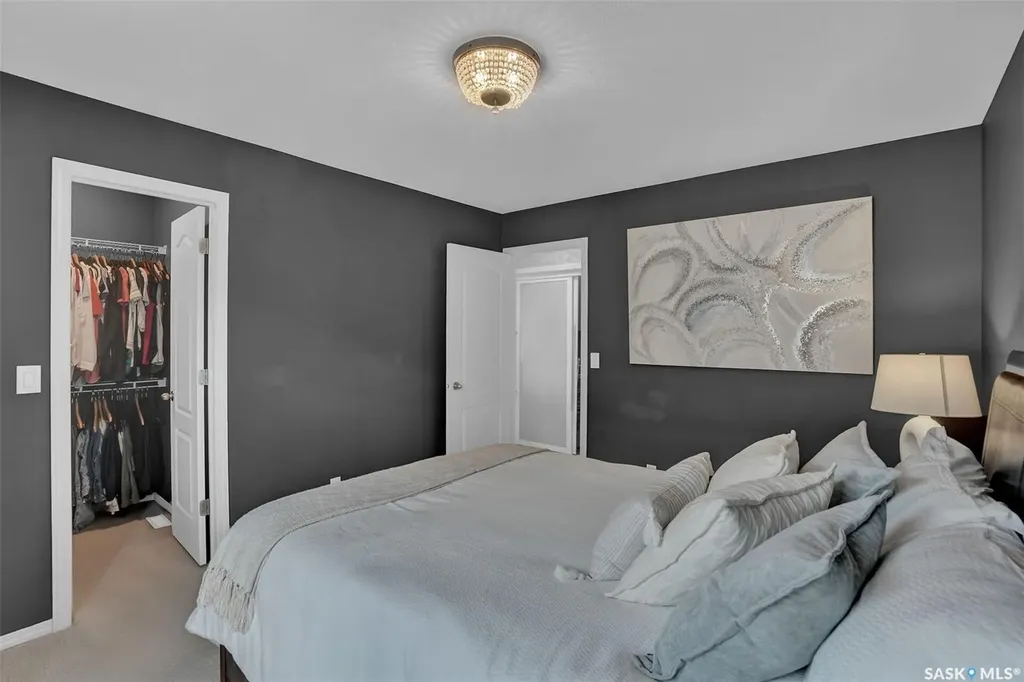 1043 Birchwood Place Regina SK S4S 7L1