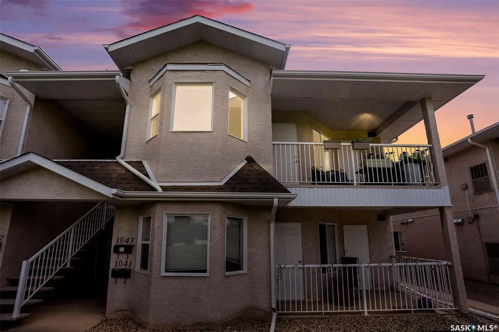 1043 Birchwood Place Regina SK S4S 7L1
