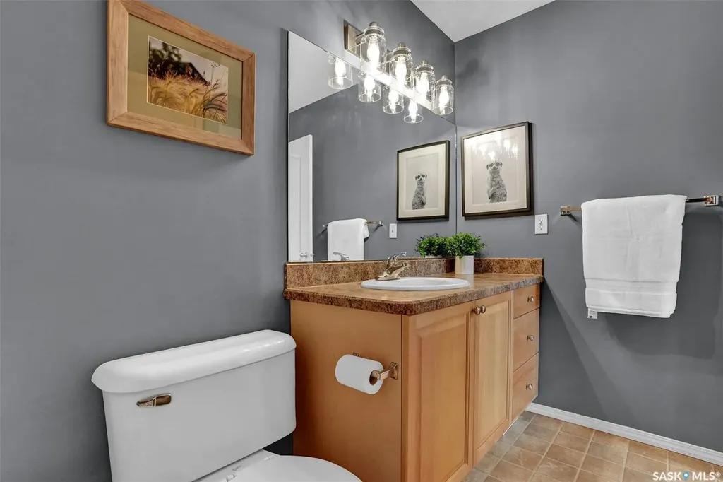 1043 Birchwood Place Regina SK S4S 7L1