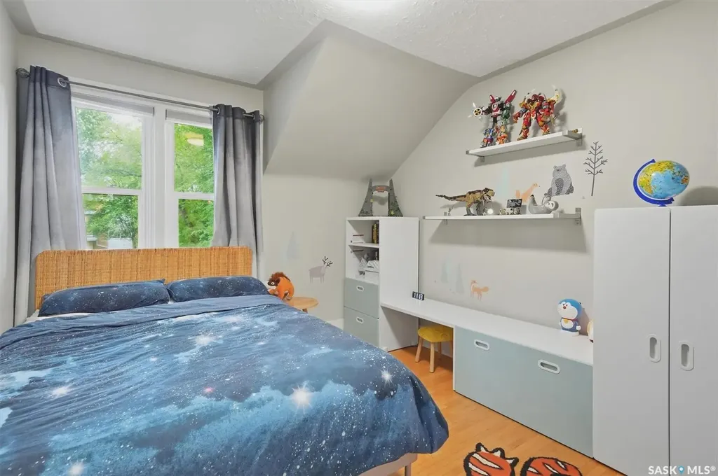 713 Melrose Avenue Saskatoon SK S7N 0Y6