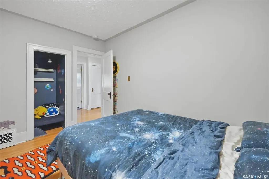 713 Melrose Avenue Saskatoon SK S7N 0Y6