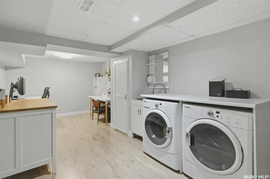 713 Melrose Avenue Saskatoon SK S7N 0Y6