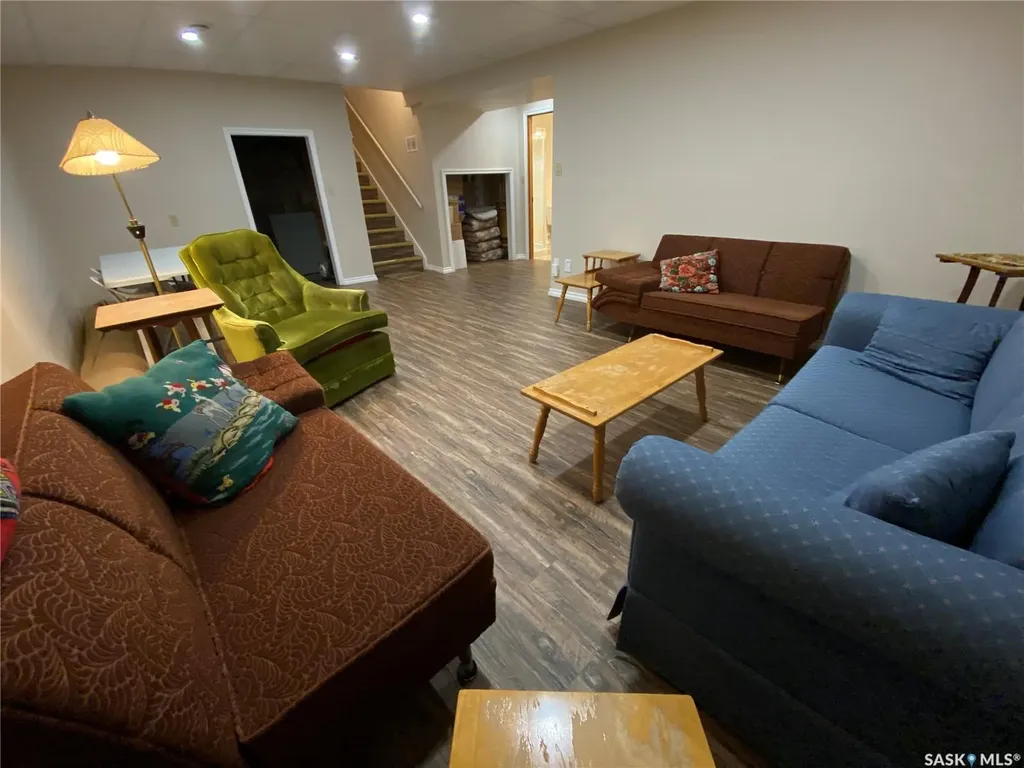 348 Wellington Park Road Yorkton SK S3N 3B7