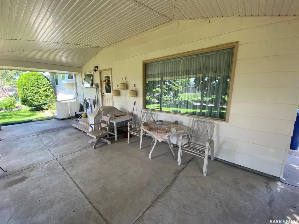 348 Wellington Park Road Yorkton SK S3N 3B7