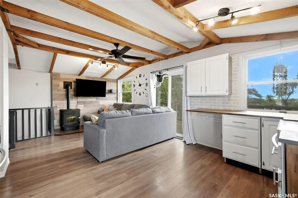 213 Grove Avenue Saskatchewan Beach SK S0G 4L0