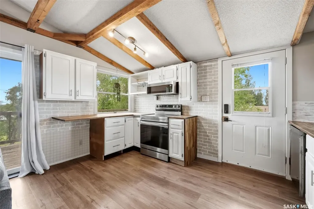 213 Grove Avenue Saskatchewan Beach SK S0G 4L0