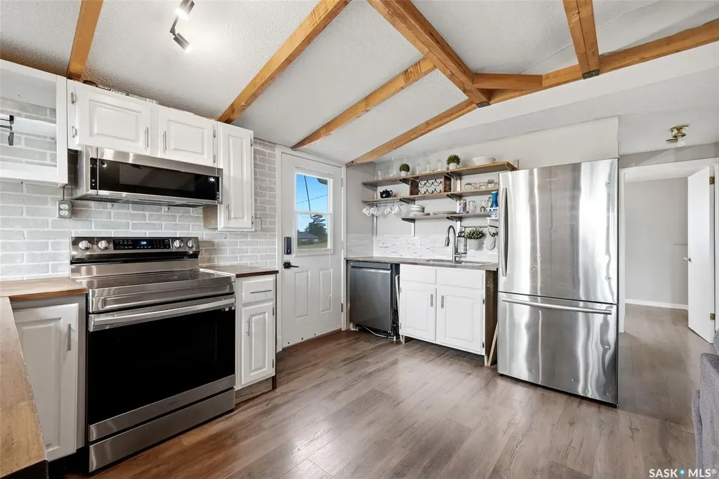 213 Grove Avenue Saskatchewan Beach SK S0G 4L0