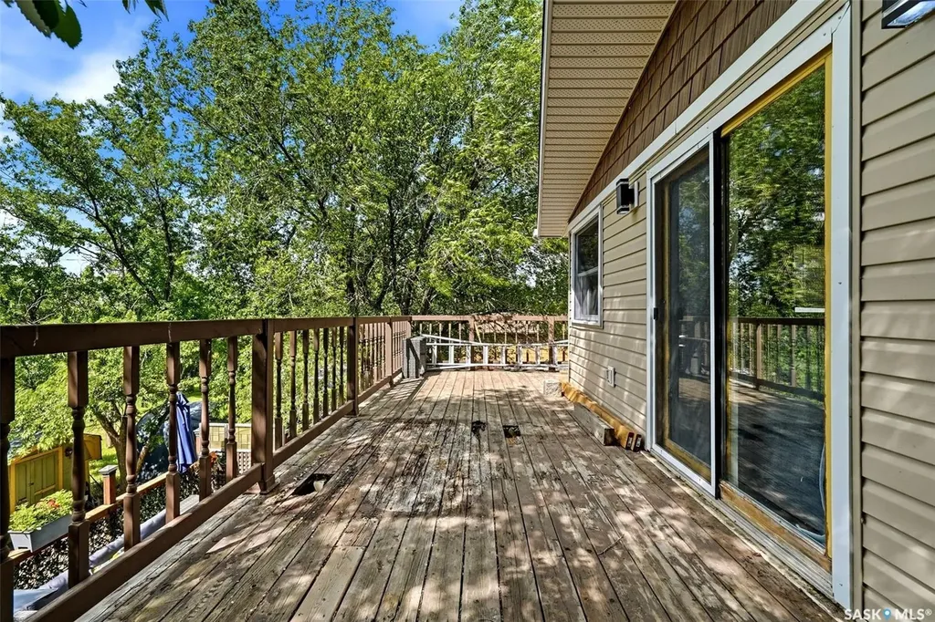 213 Grove Avenue Saskatchewan Beach SK S0G 4L0