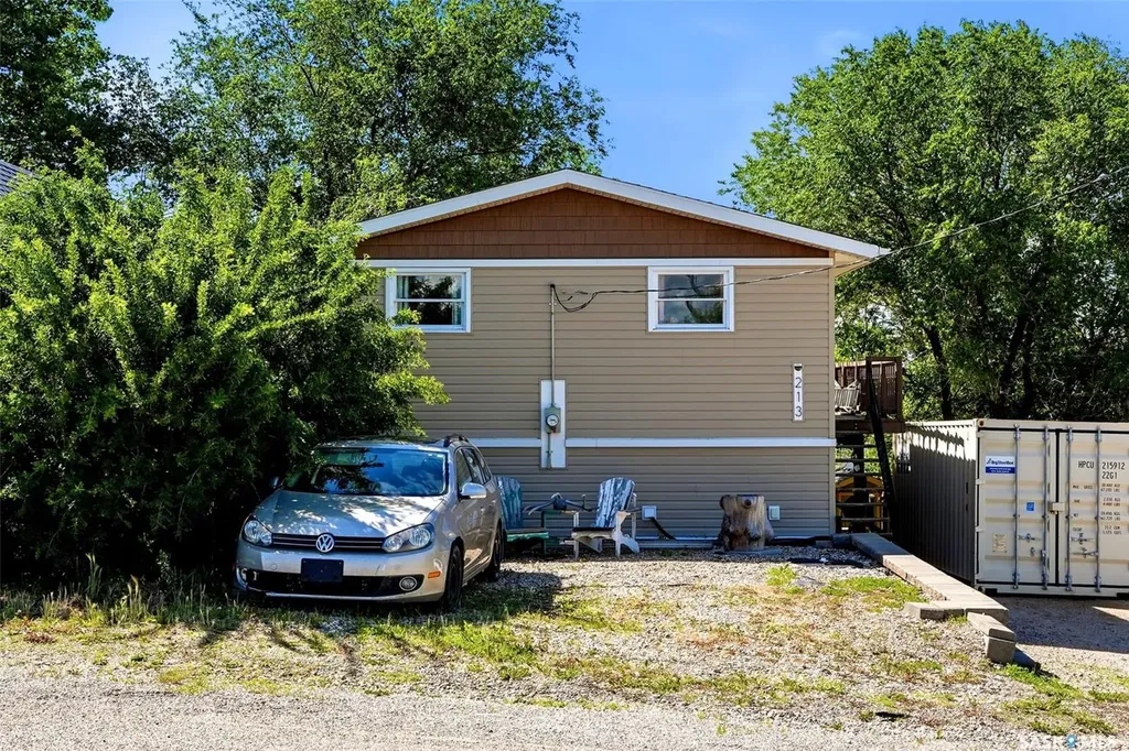 213 Grove Avenue Saskatchewan Beach SK S0G 4L0