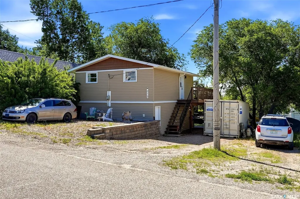 213 Grove Avenue Saskatchewan Beach SK S0G 4L0
