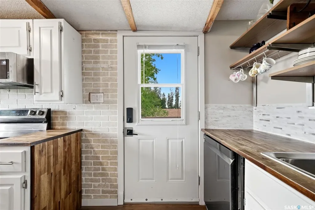 213 Grove Avenue Saskatchewan Beach SK S0G 4L0