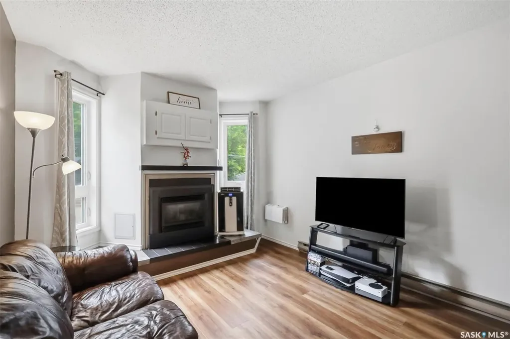 114 Clarence Avenue S Saskatoon SK S7N 1H1