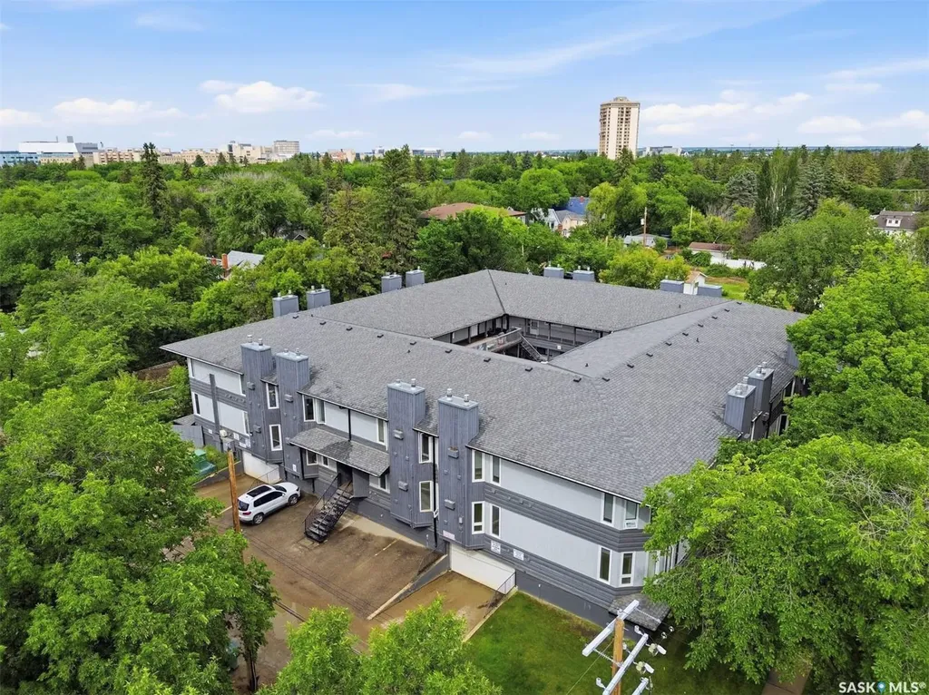 114 Clarence Avenue S Saskatoon SK S7N 1H1