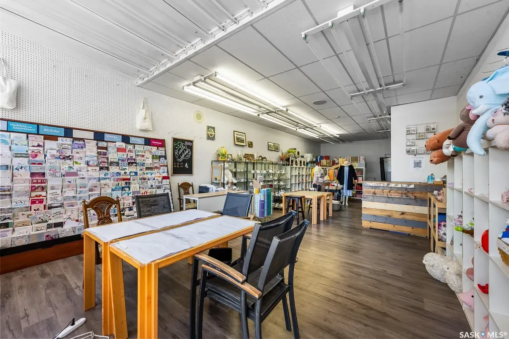 1531 11th Avenue Regina SK S4P 0H3