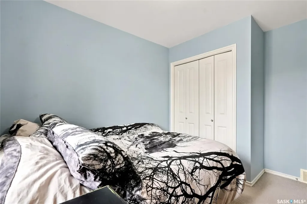 415 Lynd Crescent Saskatoon SK S7T 0C2