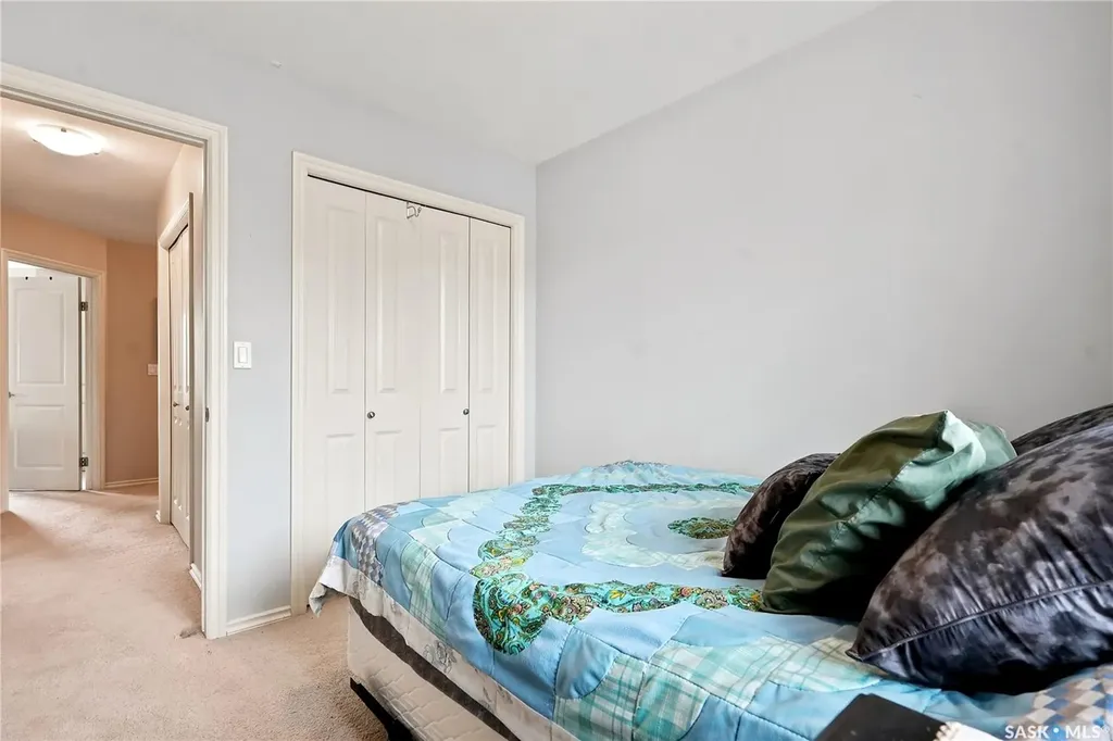 415 Lynd Crescent Saskatoon SK S7T 0C2