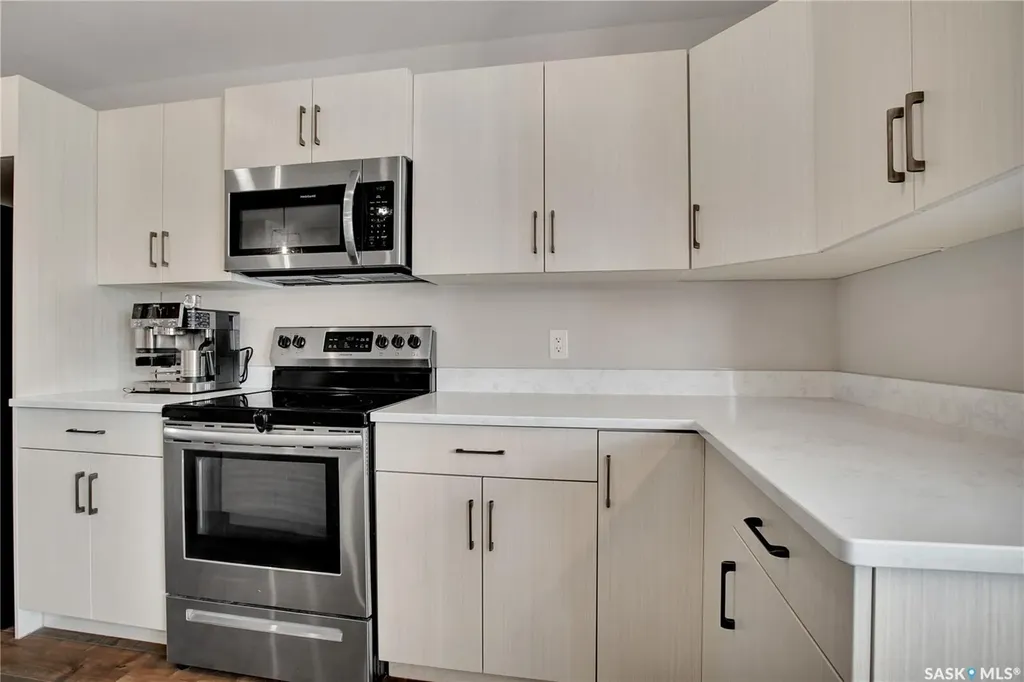 155 Stilling Mews Saskatoon SK S7V 0P3
