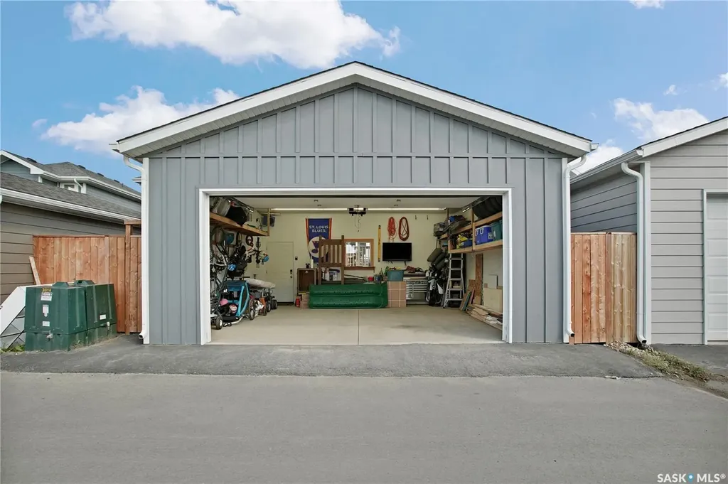 155 Stilling Mews Saskatoon SK S7V 0P3