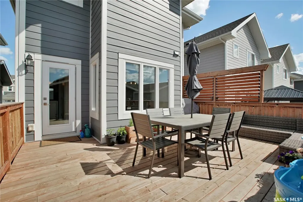 155 Stilling Mews Saskatoon SK S7V 0P3
