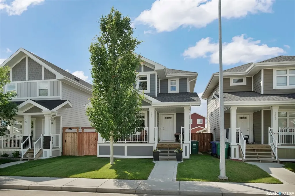 155 Stilling Mews Saskatoon SK S7V 0P3
