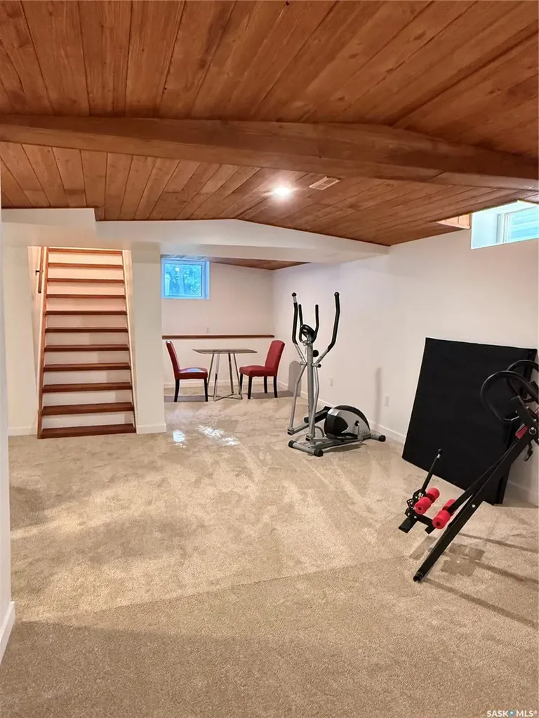 615 Windsor Street Weyburn SK S4H 0X1