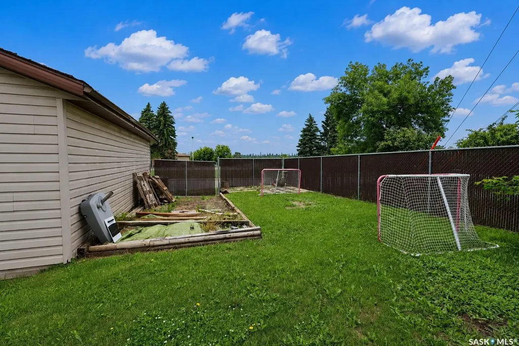 800 1st Street E Prince Albert SK S6V 0C2
