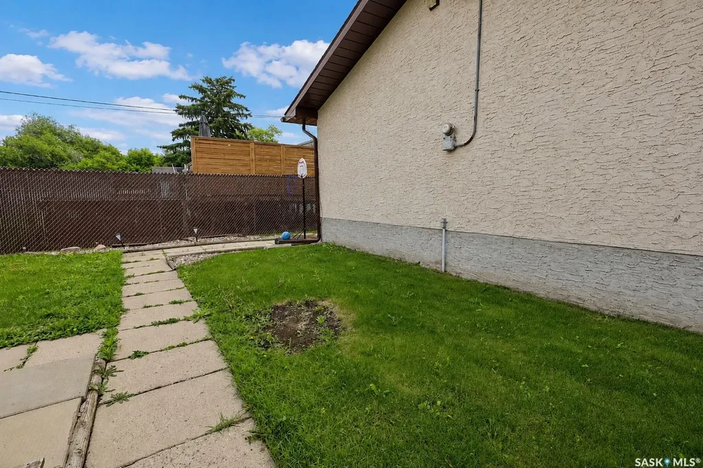 800 1st Street E Prince Albert SK S6V 0C2