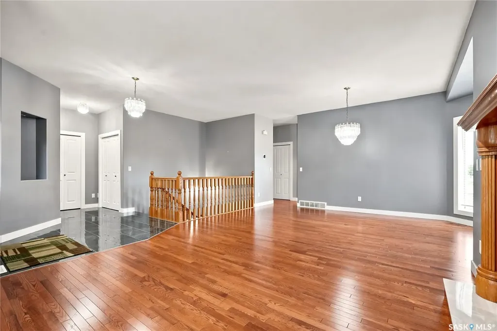 315 Bayview Crescent Saskatoon SK S7V 1B5