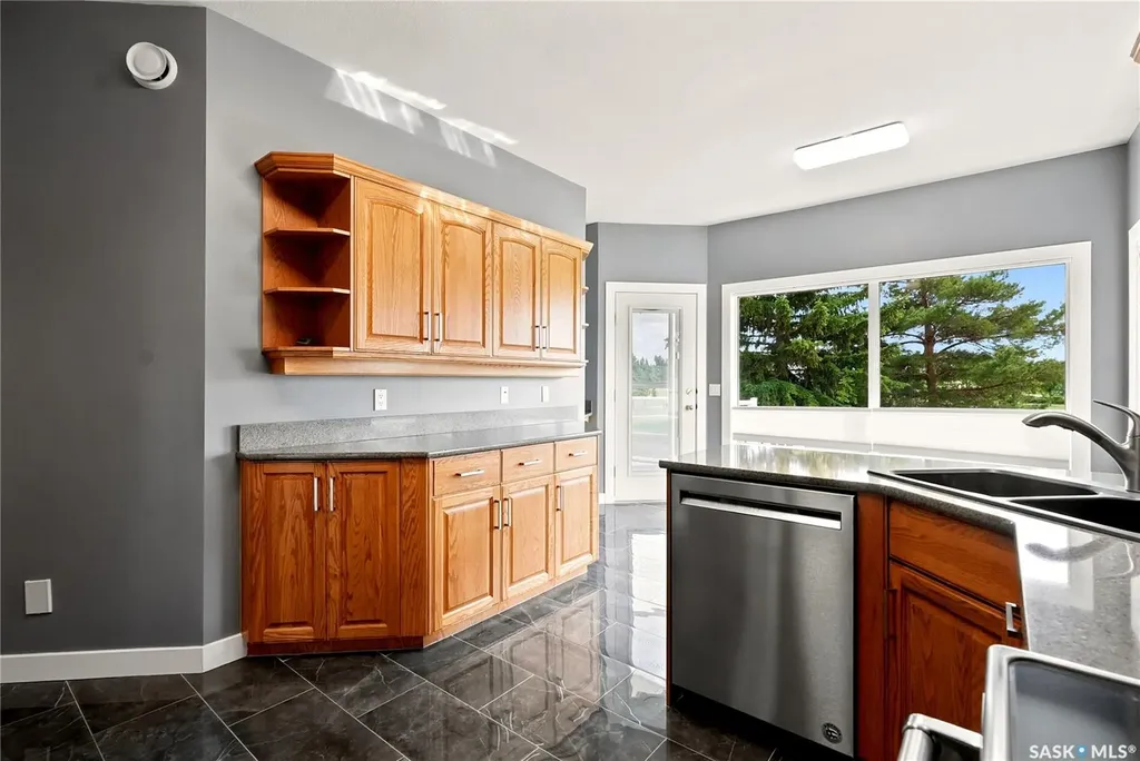 315 Bayview Crescent Saskatoon SK S7V 1B5