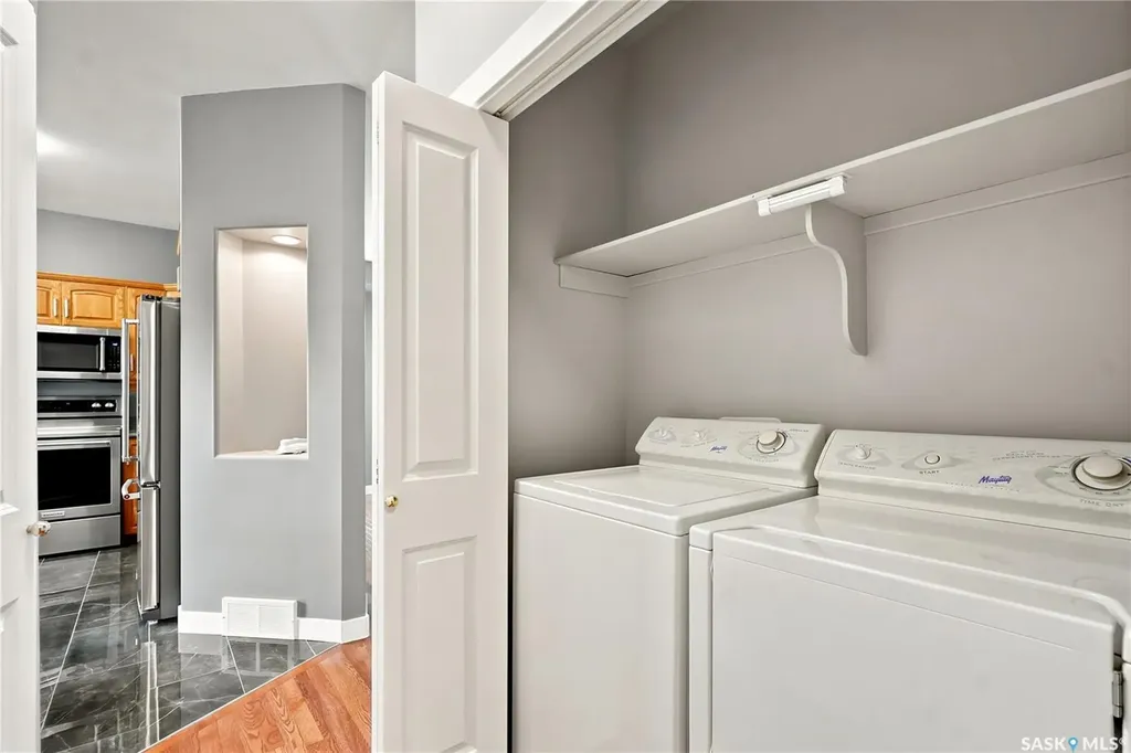 315 Bayview Crescent Saskatoon SK S7V 1B5