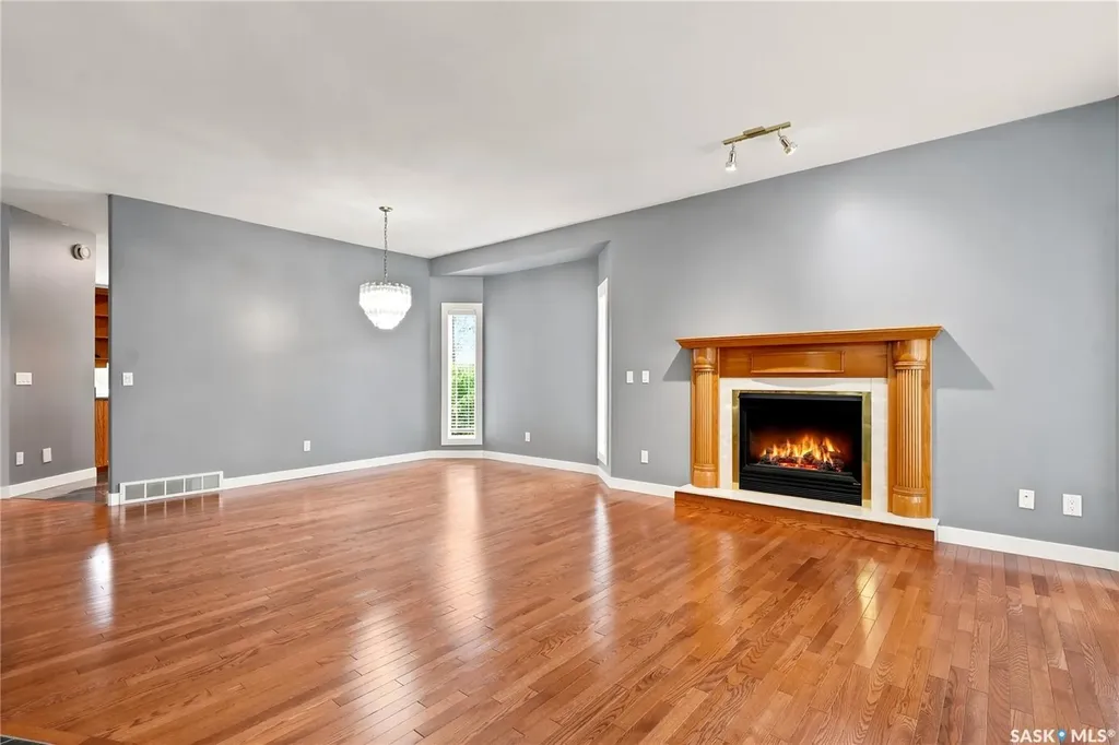 315 Bayview Crescent Saskatoon SK S7V 1B5