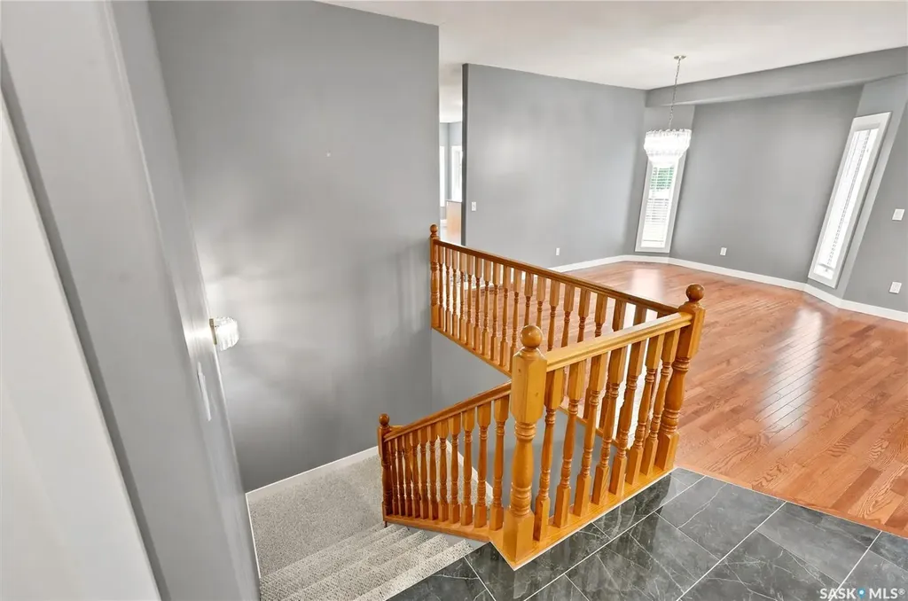 315 Bayview Crescent Saskatoon SK S7V 1B5