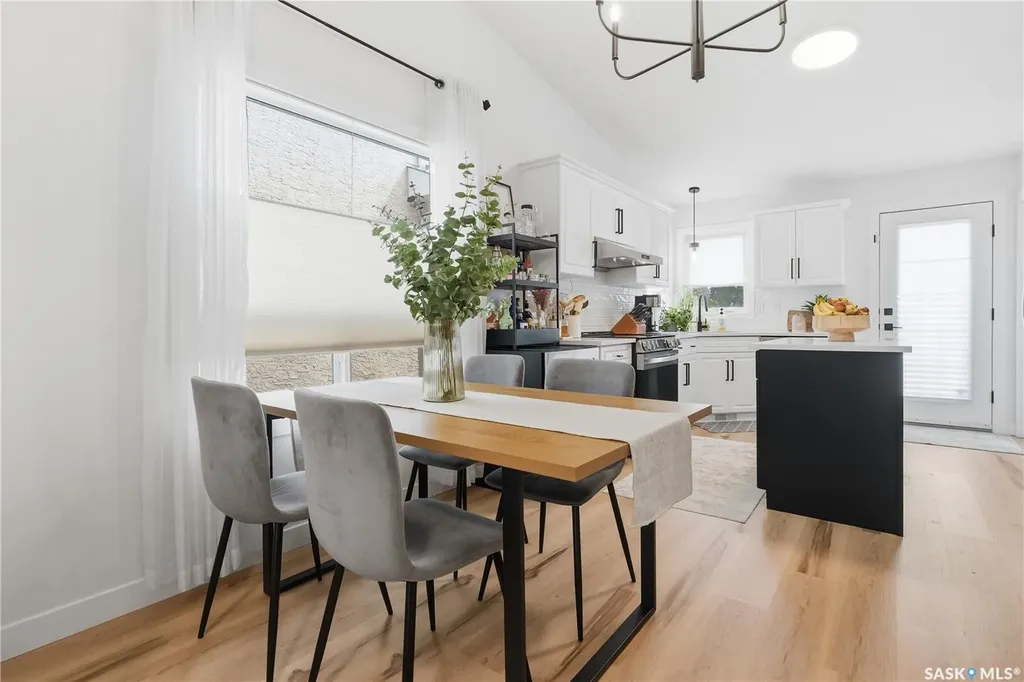 3627 Nottingham Crescent Regina SK S4V 2Z9