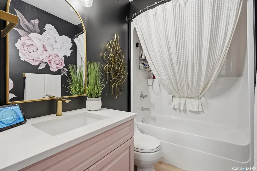 3627 Nottingham Crescent Regina SK S4V 2Z9