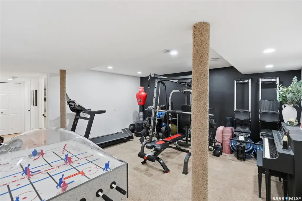 3627 Nottingham Crescent Regina SK S4V 2Z9
