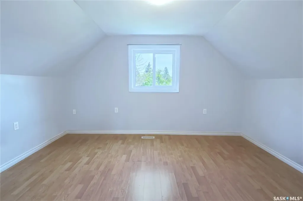 568 Athabasca Street E Moose Jaw SK S6H 0M1