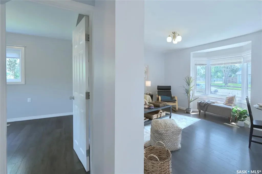 568 Athabasca Street E Moose Jaw SK S6H 0M1