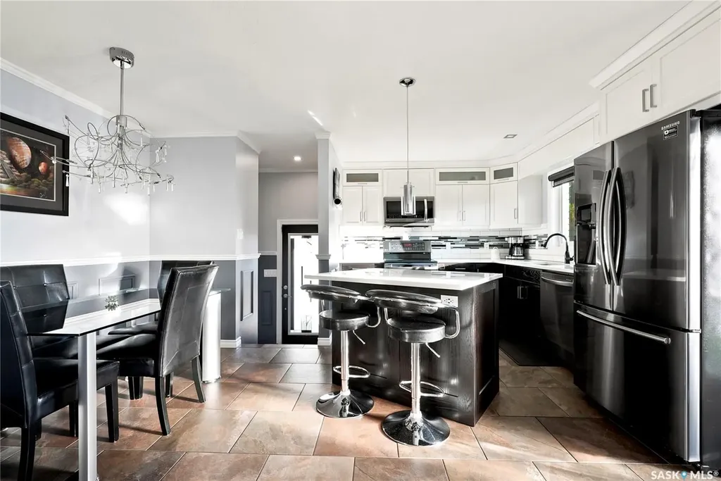 559 Delaronde Road Saskatoon SK S7J 4A7