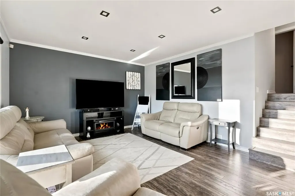 559 Delaronde Road Saskatoon SK S7J 4A7