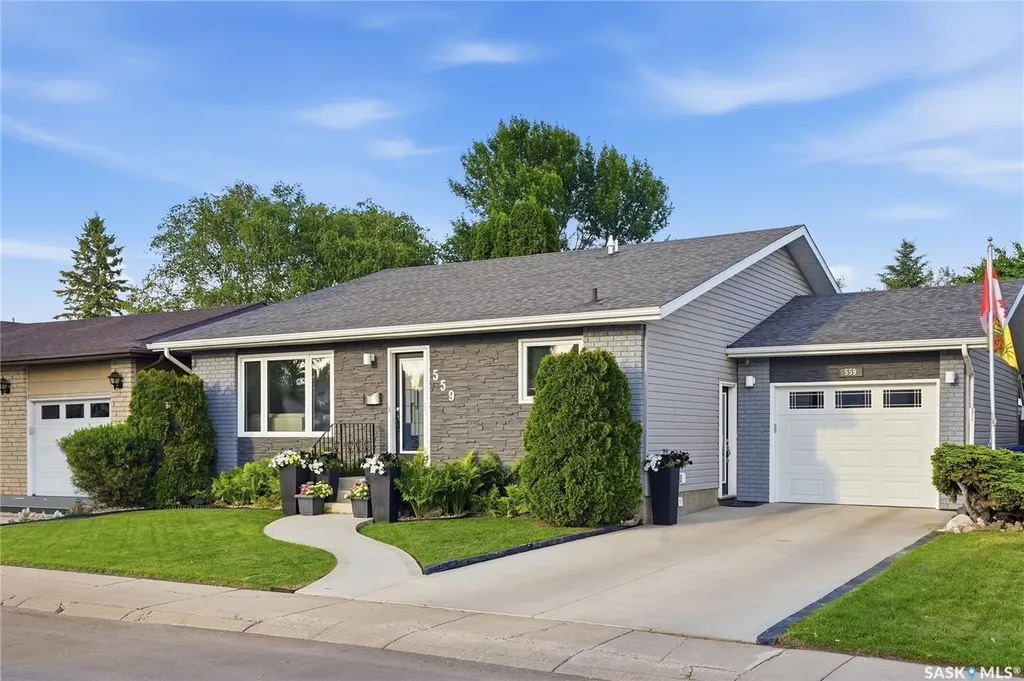 559 Delaronde Road Saskatoon SK S7J 4A7