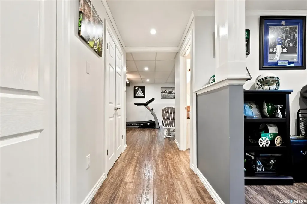 559 Delaronde Road Saskatoon SK S7J 4A7